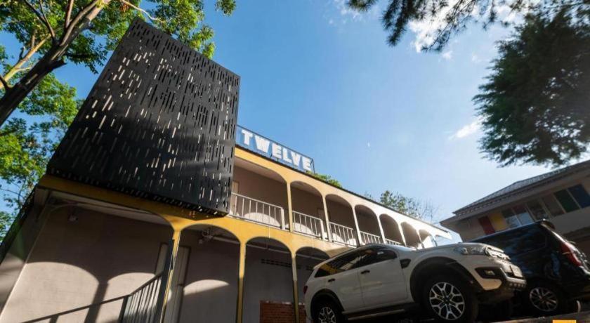Route12 Hotel Khao Kho Bagian luar foto